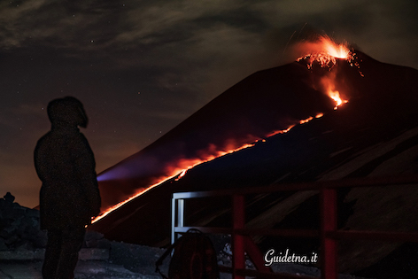 escursione Eruzione-etna-maggio-2022-2.jpg